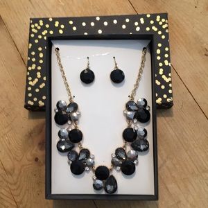 Costume jewelry necklace and earring set